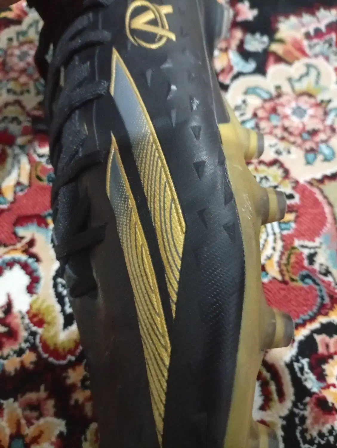 کفش استوک اکشن پرو مشکی طلایی جوراب دار|کیف، کفش، کمربند|بروجرد, |دیوار