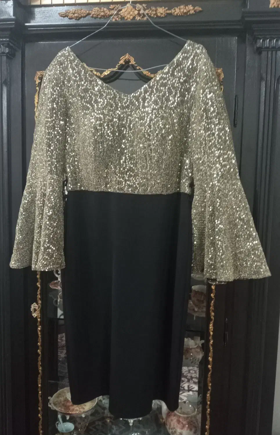 ل ب اس|لباس|زنجان, |دیوار