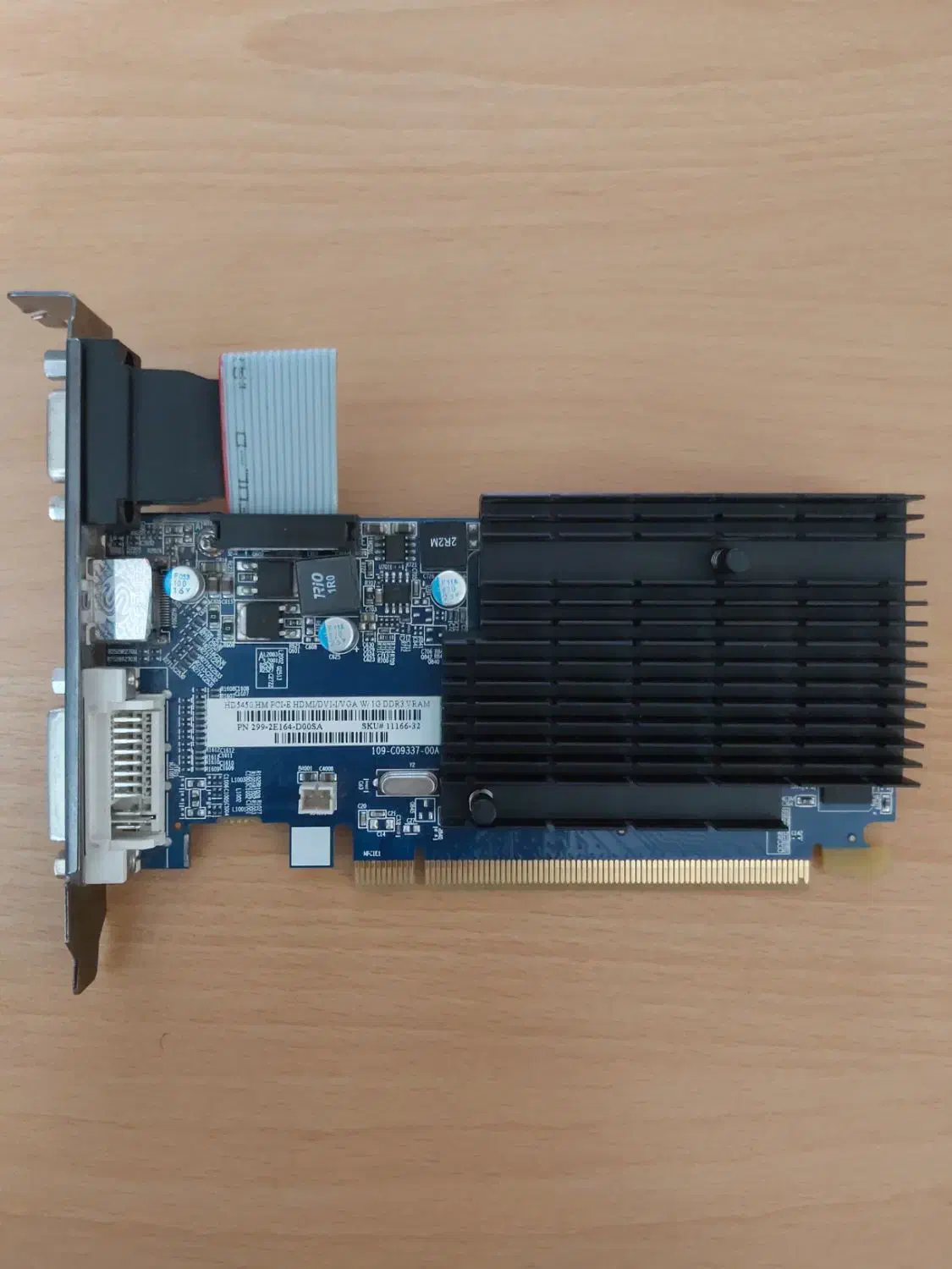 گرافیک 1gig و 2gig|قطعات و لوازم جانبی رایانه|اصفهان, شهرک ولیعصر|دیوار