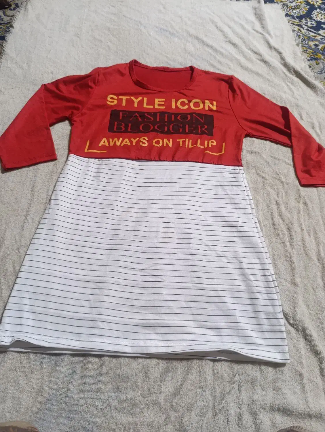 مانتووتونیک|کفش و لباس بچه|اهواز, کوی طلاب|دیوار