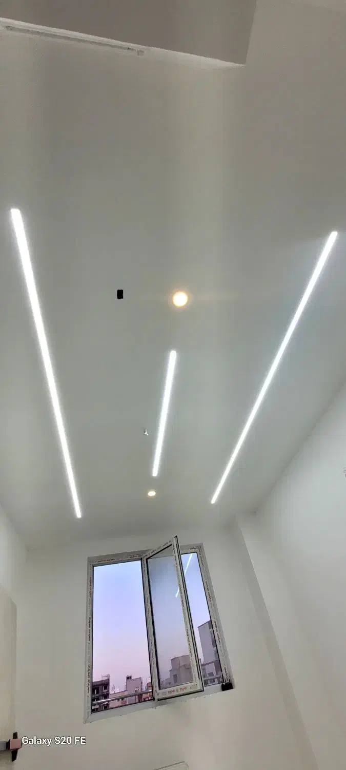 برقکاری،برقکشی نصب لاینر، هالوژن، لوستر، نورپردازی|خدمات پیشه و مهارت|همدان, |دیوار