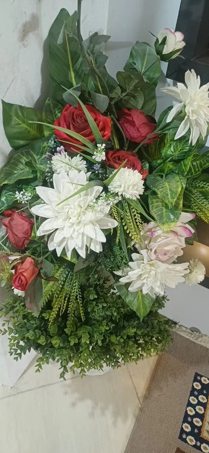 گل سه طبقه|گل مصنوعی|مشهد, الهیه|دیوار