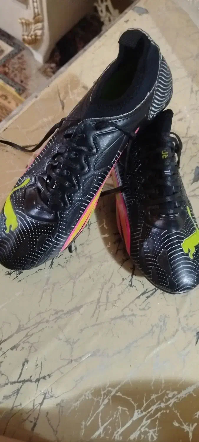 کفش چمن ورزشی|کیف، کفش، کمربند|تربت‌حیدریه, قاسم آباد|دیوار