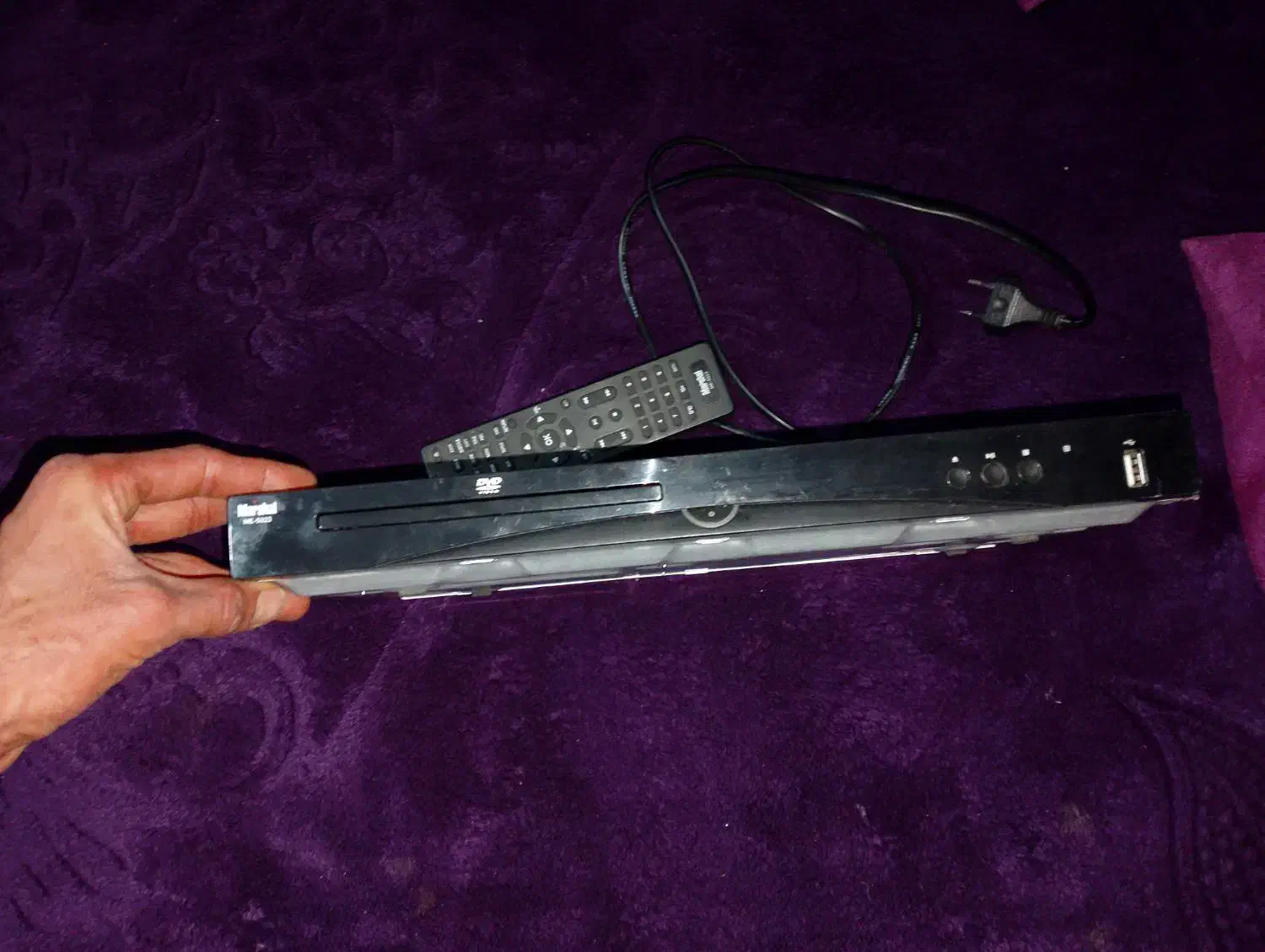 DvDرام سی دی خور سالم با کنترل|پخشکننده DVD و ویدیو|همدان, |دیوار