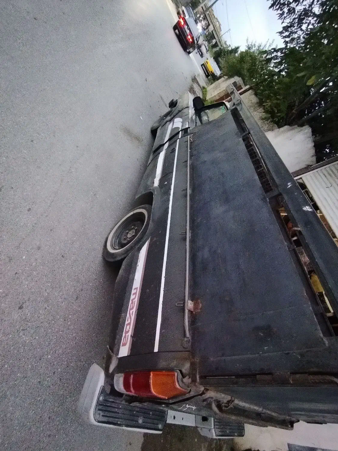 ۲۰۰۰مدل۸۱سالم شاسی سالم بدون ضربه بیرنگ۲۵۰|خودرو سواری و وانت|آستانه اشرفیه, |دیوار