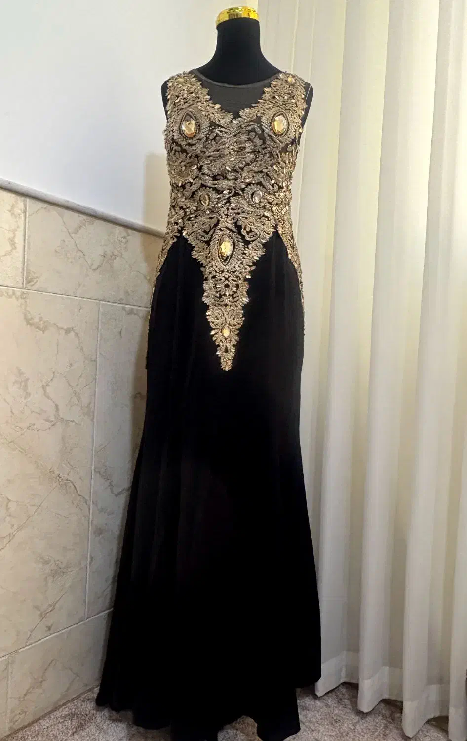 مجلسی|لباس|قم, باغ شریفی|دیوار