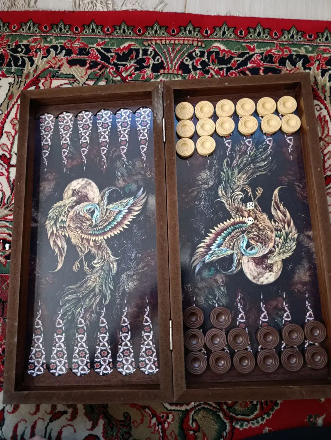 تخته نرد|اسباببازی بچه|سهند, |دیوار