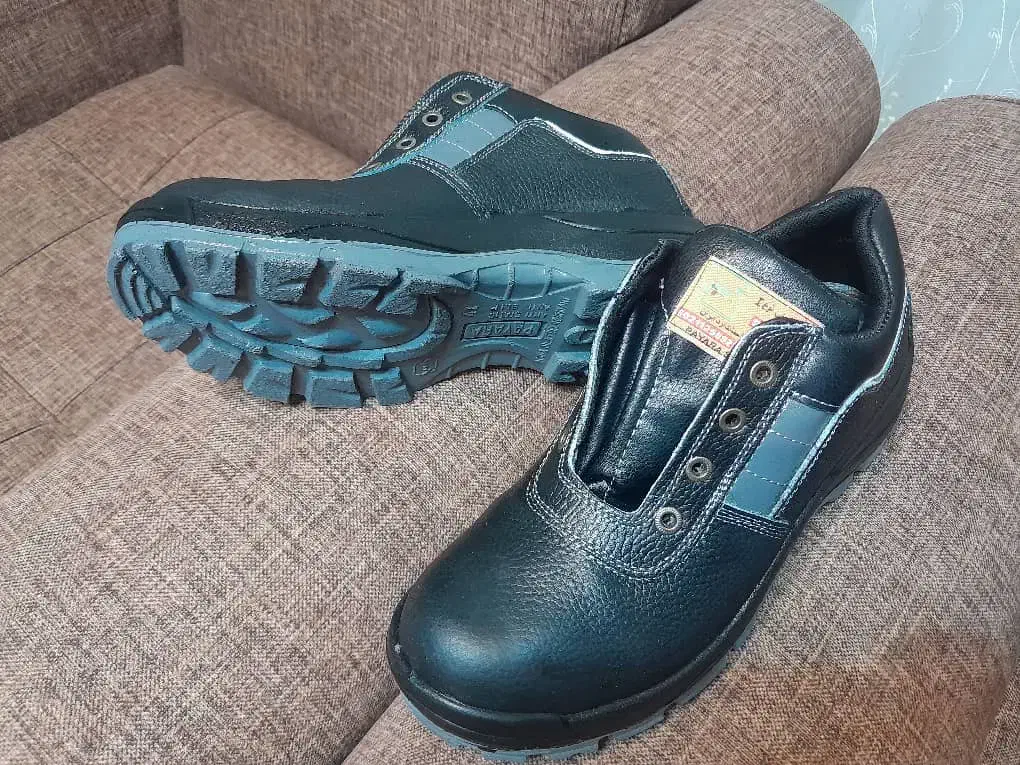 کفش کارایمنی شماره ۴۱|کیف، کفش، کمربند|تالش, هشتپر|دیوار