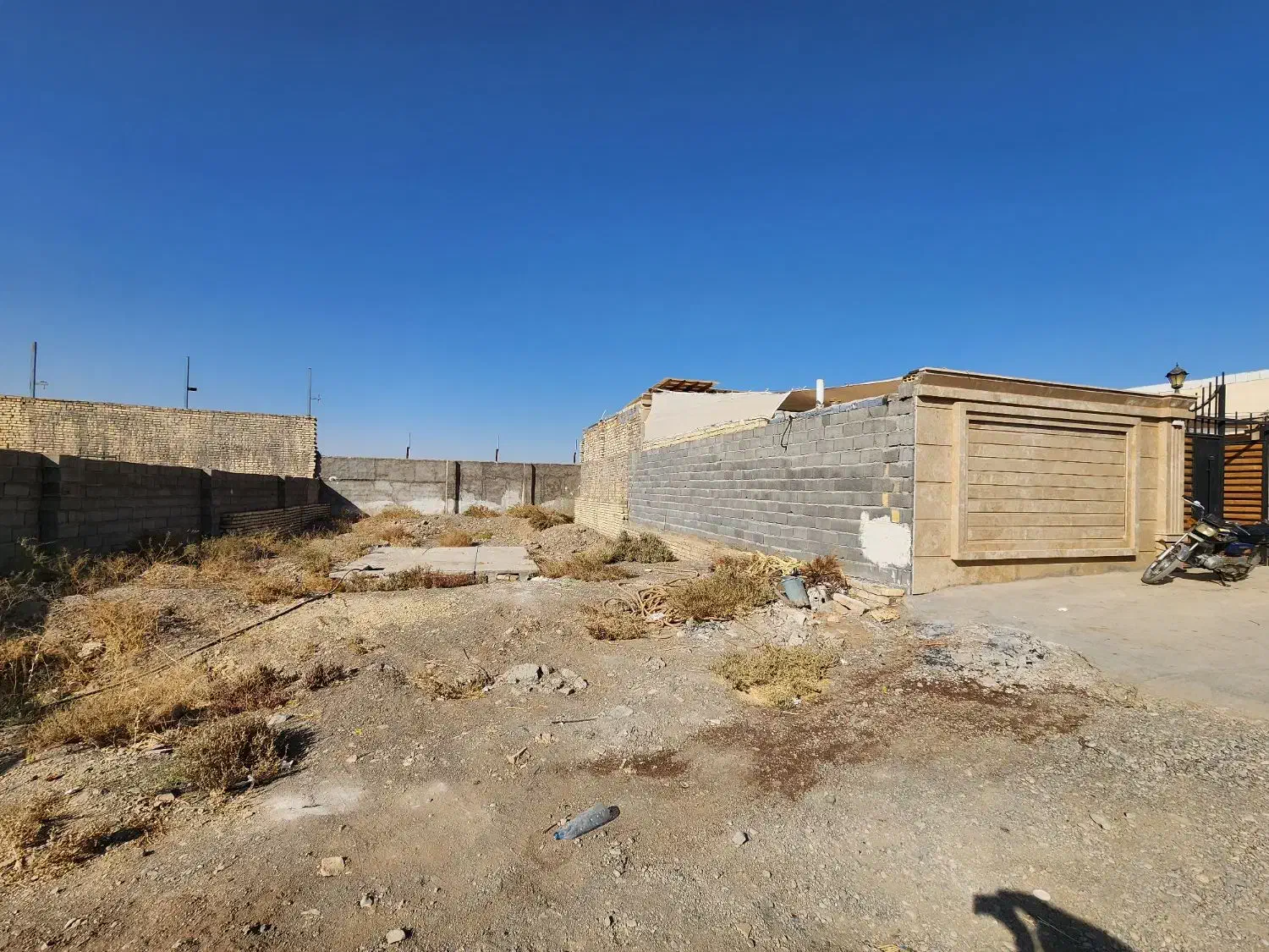 زمین فروشی سنددار|فروش زمین و ملک کلنگی|کاشان, دشت لتحر|دیوار