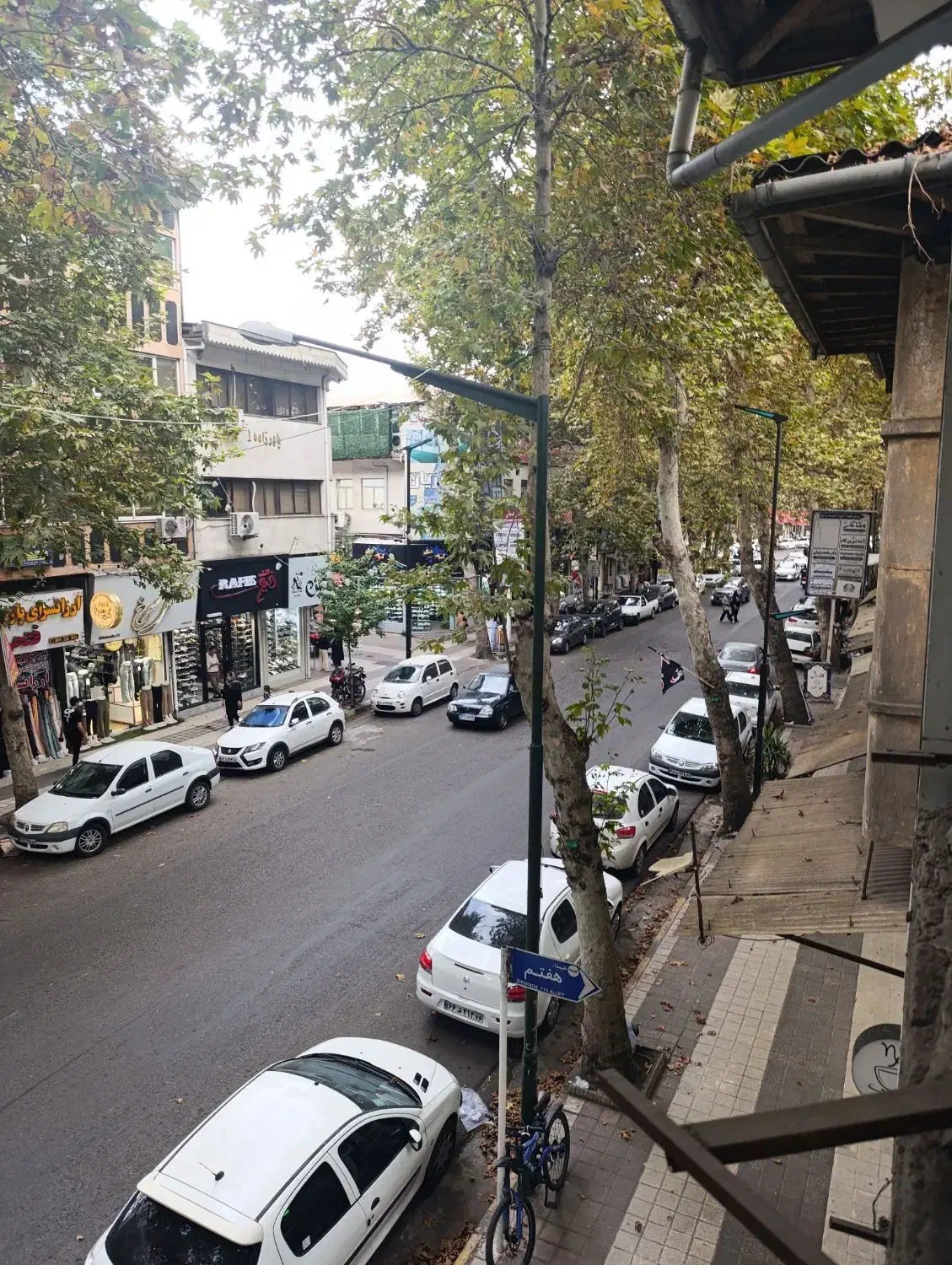 رهن و اجاره در میدان اصلی لاهیجان|اجارهٔ مغازه و غرفه|لاهیجان, امیرشهید|دیوار