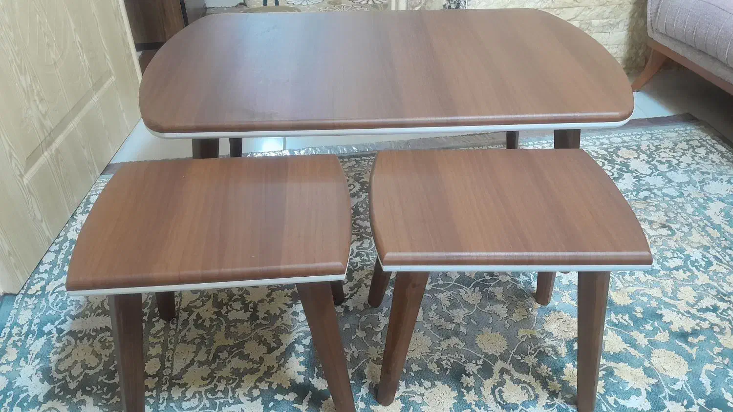 میزعسلی وجلومبلی تمیزوبدون خط|مبلمان خانگی و میز عسلی|رشت, معلم|دیوار