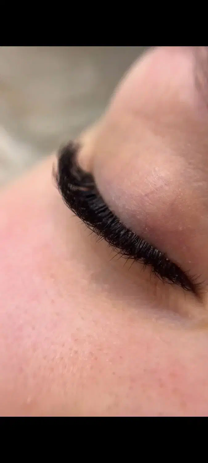 خدمات تخصصی اکستنشن مژه|خدمات آرایشگری و زیبایی|بم, |دیوار