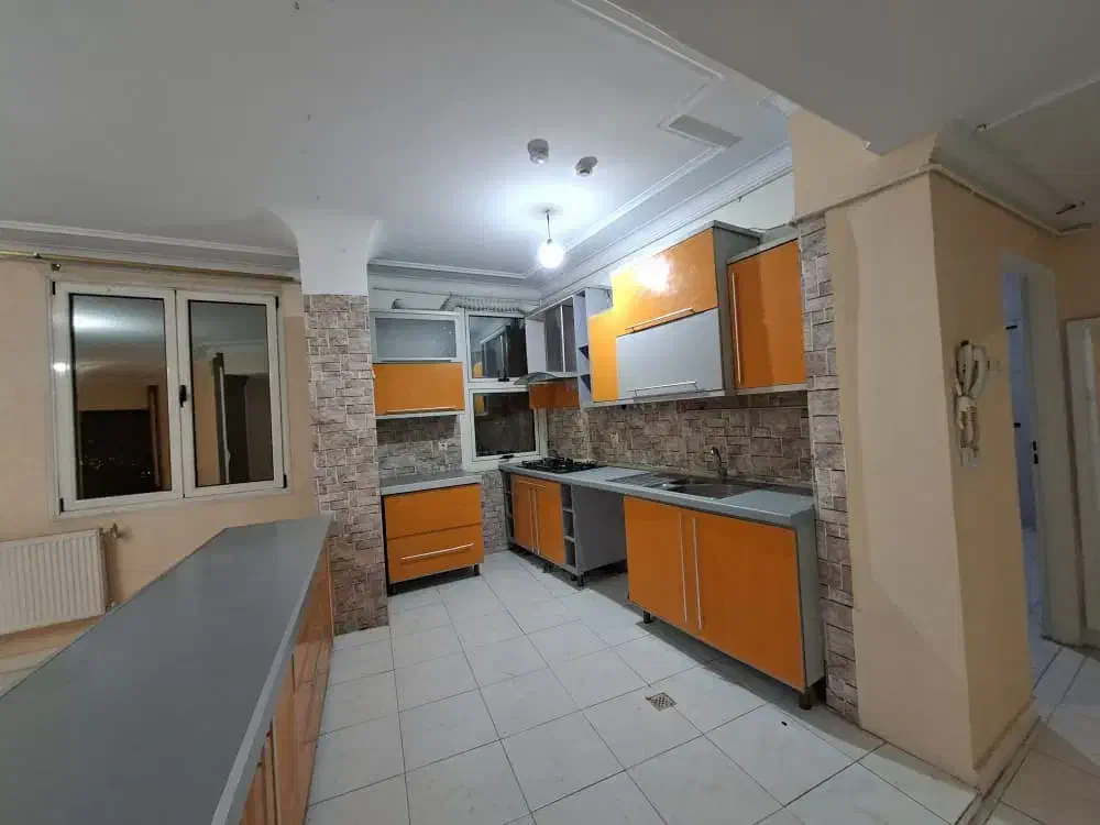 ۱۰۵ متر ۲ خواب طبقه ۱۳ برج فول تخلیه