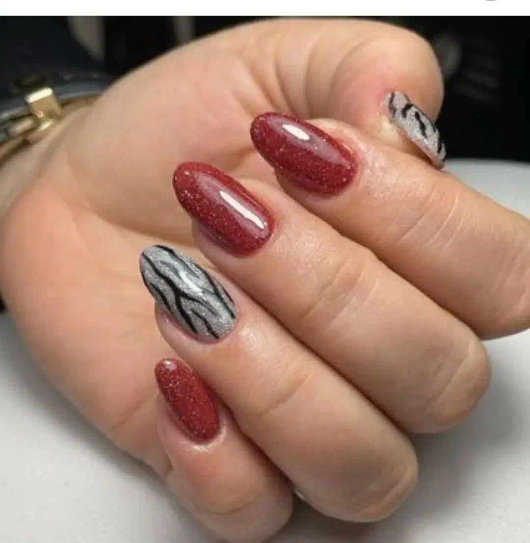 خدمات ارایشکاهی.کاشت ناخن|خدمات آرایشگری و زیبایی|رشت, نیروی دریایی|دیوار