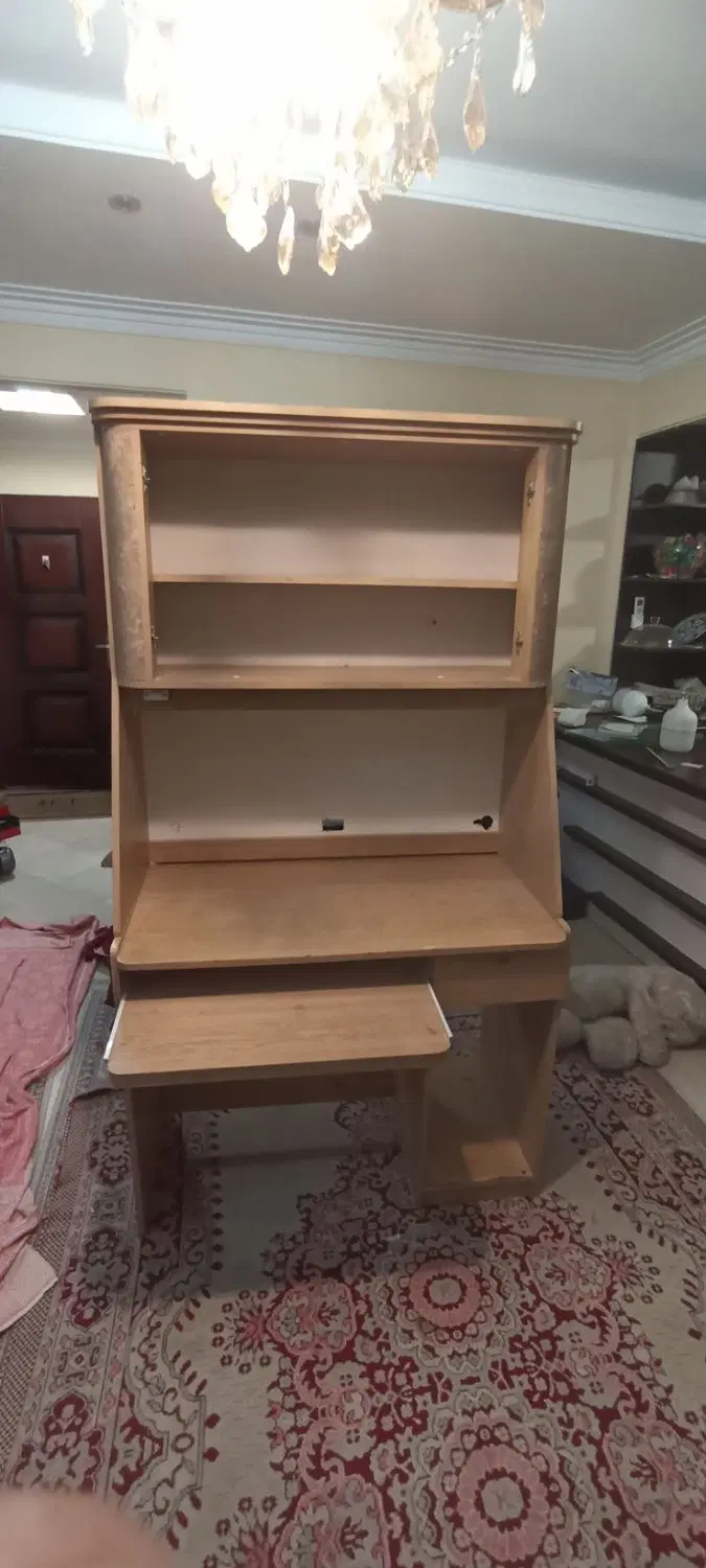 کتابخانه و میز رومیزی|کتابخانه، شلف، قفسههای دیواری|تهران, لویزان|دیوار