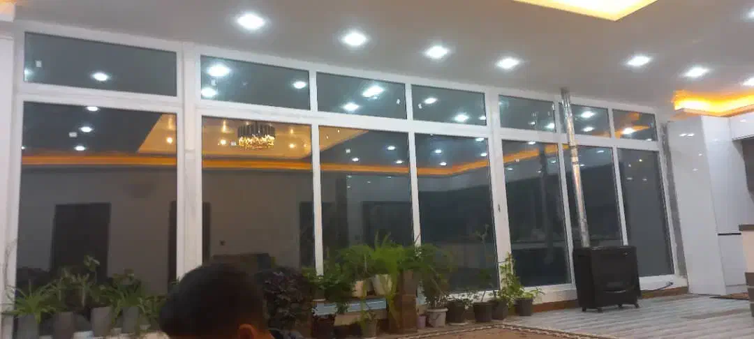 پنجره دوجداره درب برقی شیشه سکوریت|فروشگاه و مغازه|بافت, |دیوار