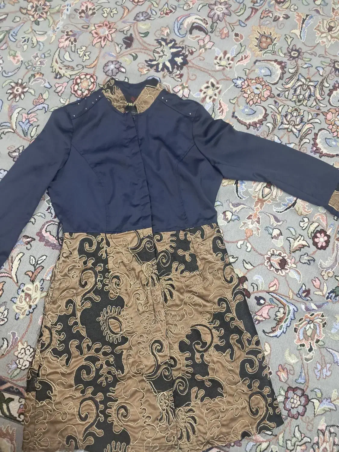 مانتودرحدنو|لباس|مریوان, |دیوار