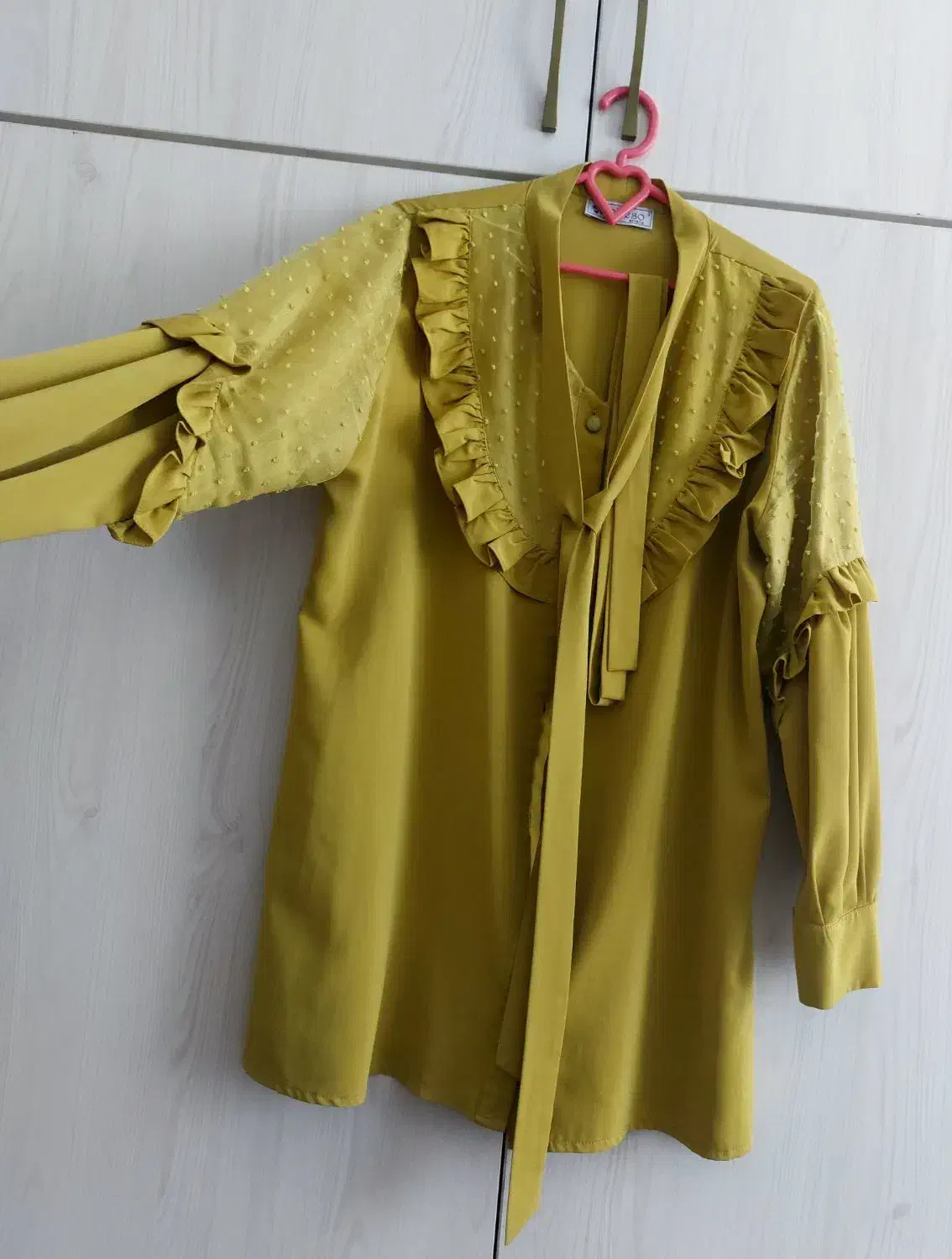 تعدادی شومیز و مانتو مجلسی|لباس|زنجان, |دیوار