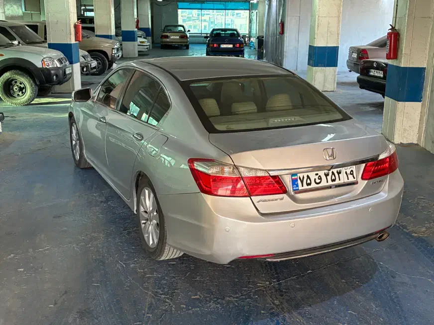 هوندا اکورد ۲۰۱۳ فول|خودرو سواری و وانت|تهران, تهرانپارس جنوبی|دیوار