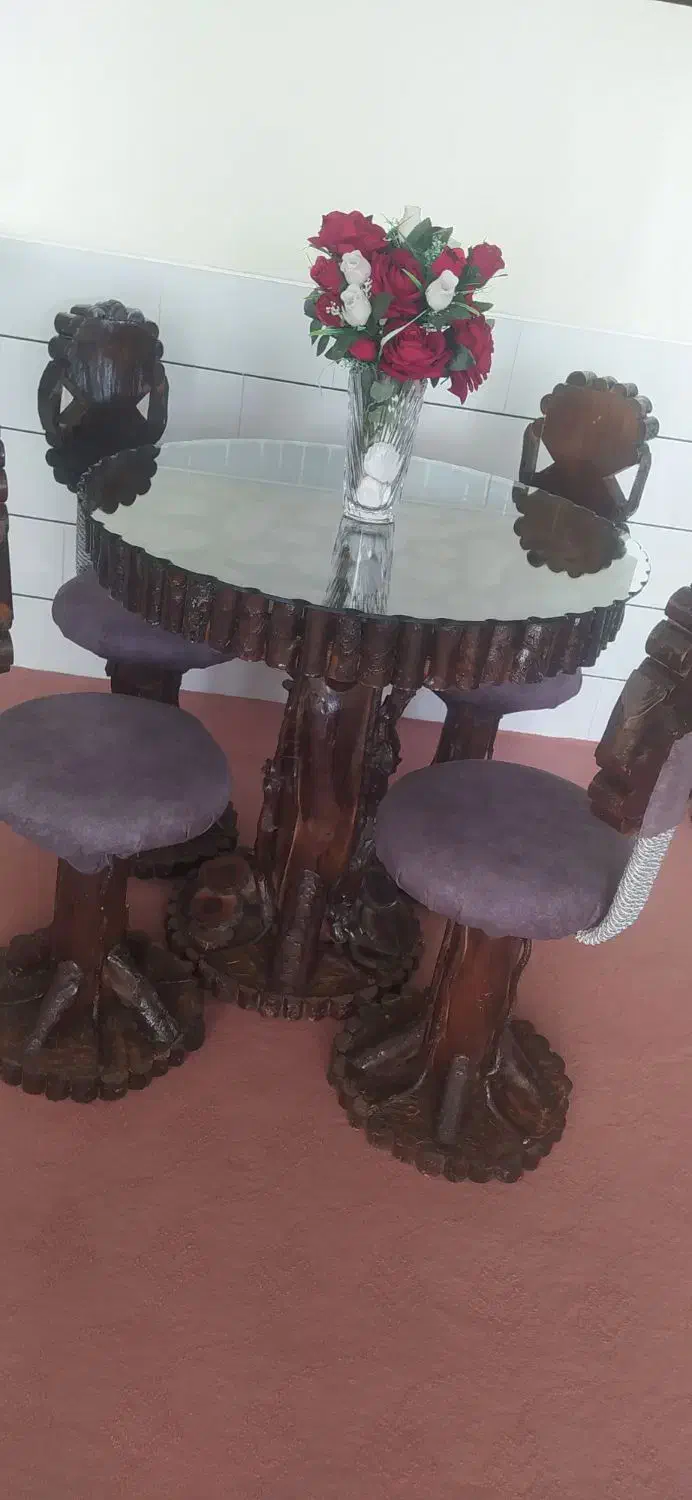 مبل و میزغذاخوری چهارنفره|مبلمان خانگی و میز عسلی|خمین, |دیوار