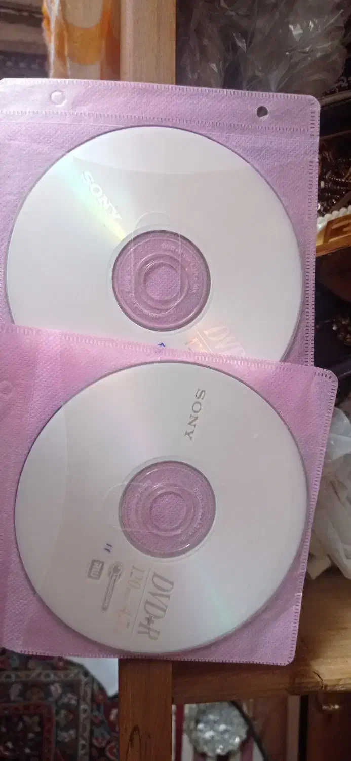 تعدادی سی دی و دی وی دی موزیک وفیلم|فیلم و موسیقی|تهران, سبلان (لشگر)|دیوار