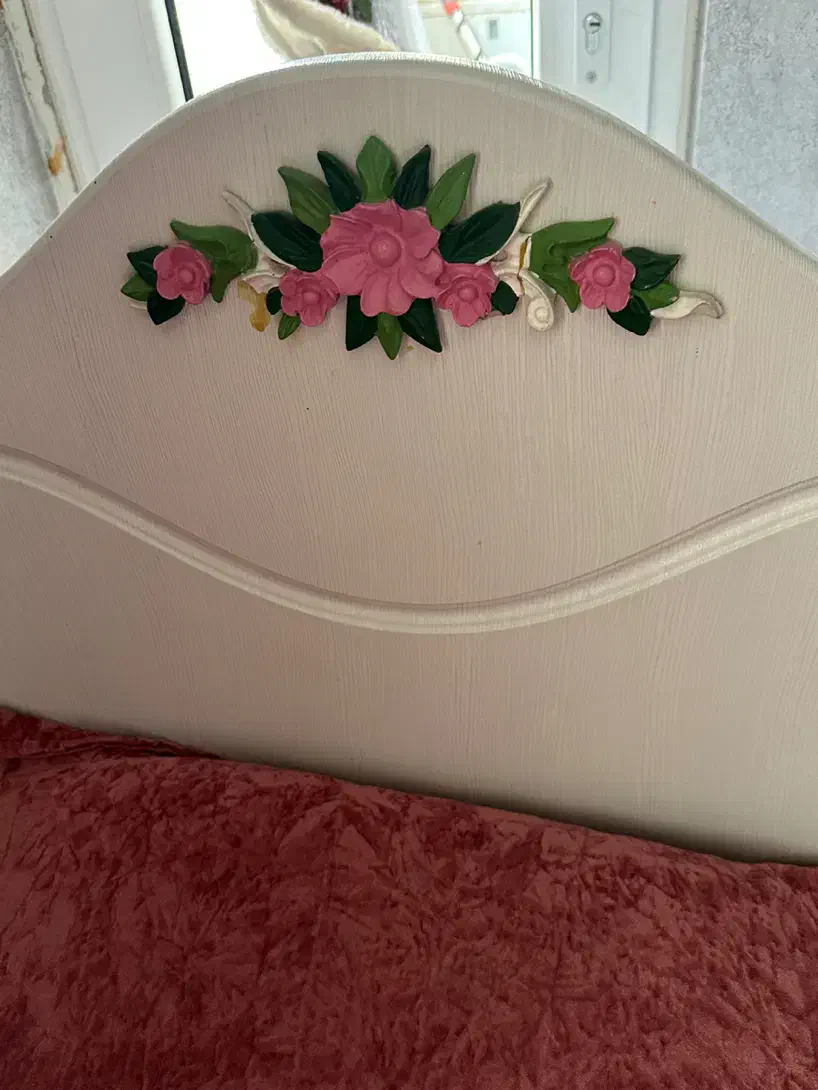 تخت و کمد و اینه دراور|تخت و صندلی بچه|گنبد کاووس, |دیوار