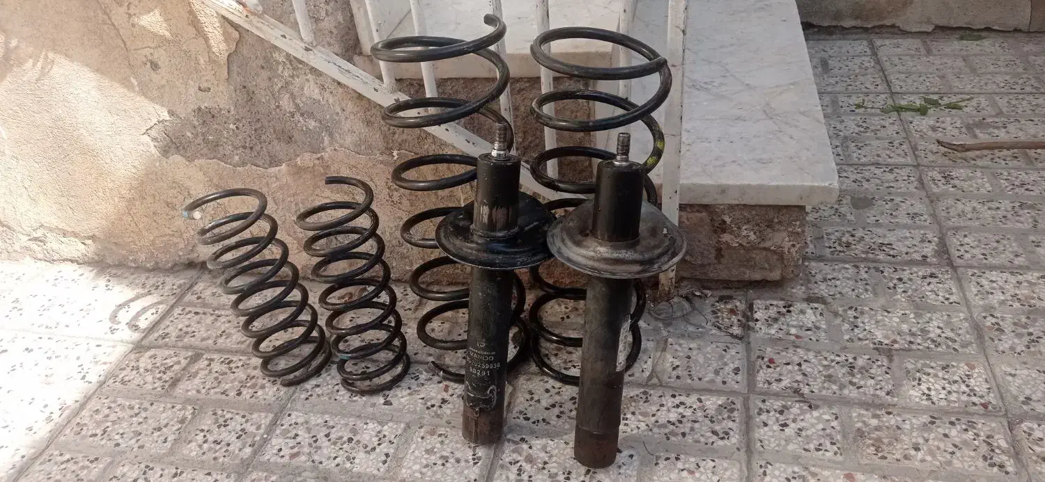 کمک جلو پارس|قطعات یدکی و لوازم جانبی|نیشابور, فرح بخش|دیوار