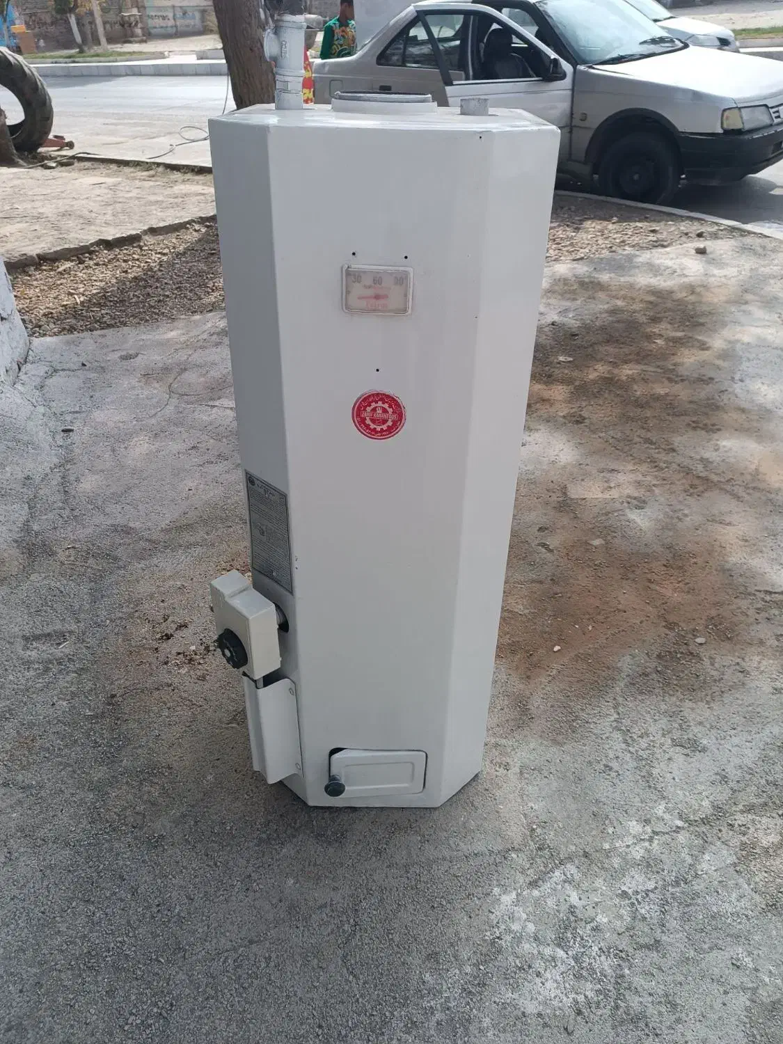 آبگرمکن دیواری|آبگرمکن، پکیج، شوفاژ|چناران, |دیوار