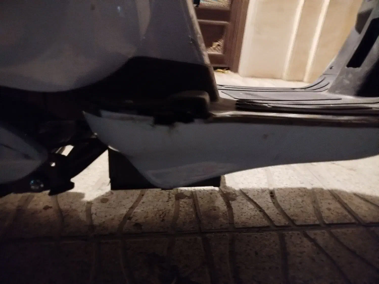 موتور برقی|موتورسیکلت|فردیس, منظریه|دیوار