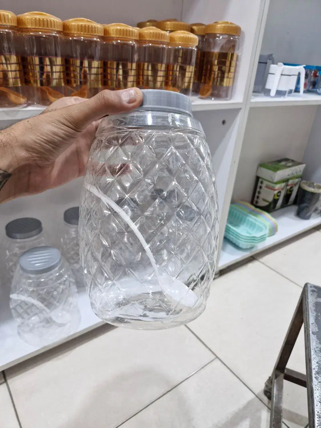 دبه در فرمودید دبه درب فرمونی دبه ترشی جات|ظروف نگهدارنده، پلاستیکی، یک‌بارمصرف|مشهد, مشهدقلی|دیوار