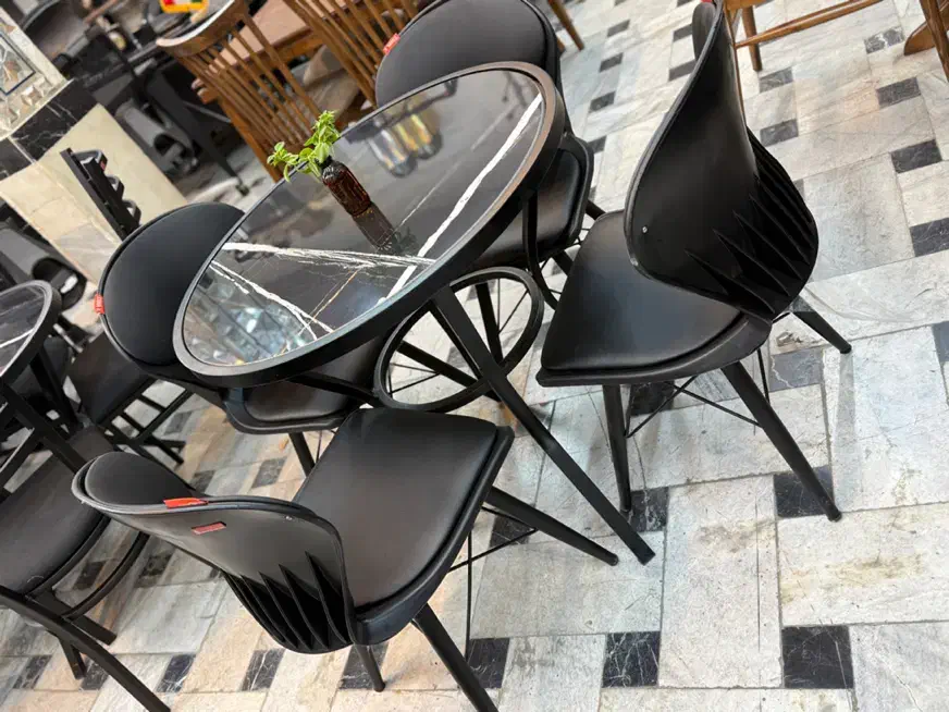 میز و صندلی صدفی فلزی رستورانی نهارخوری پلاستیکی|میز و صندلی غذاخوری|مشهد, عامل|دیوار