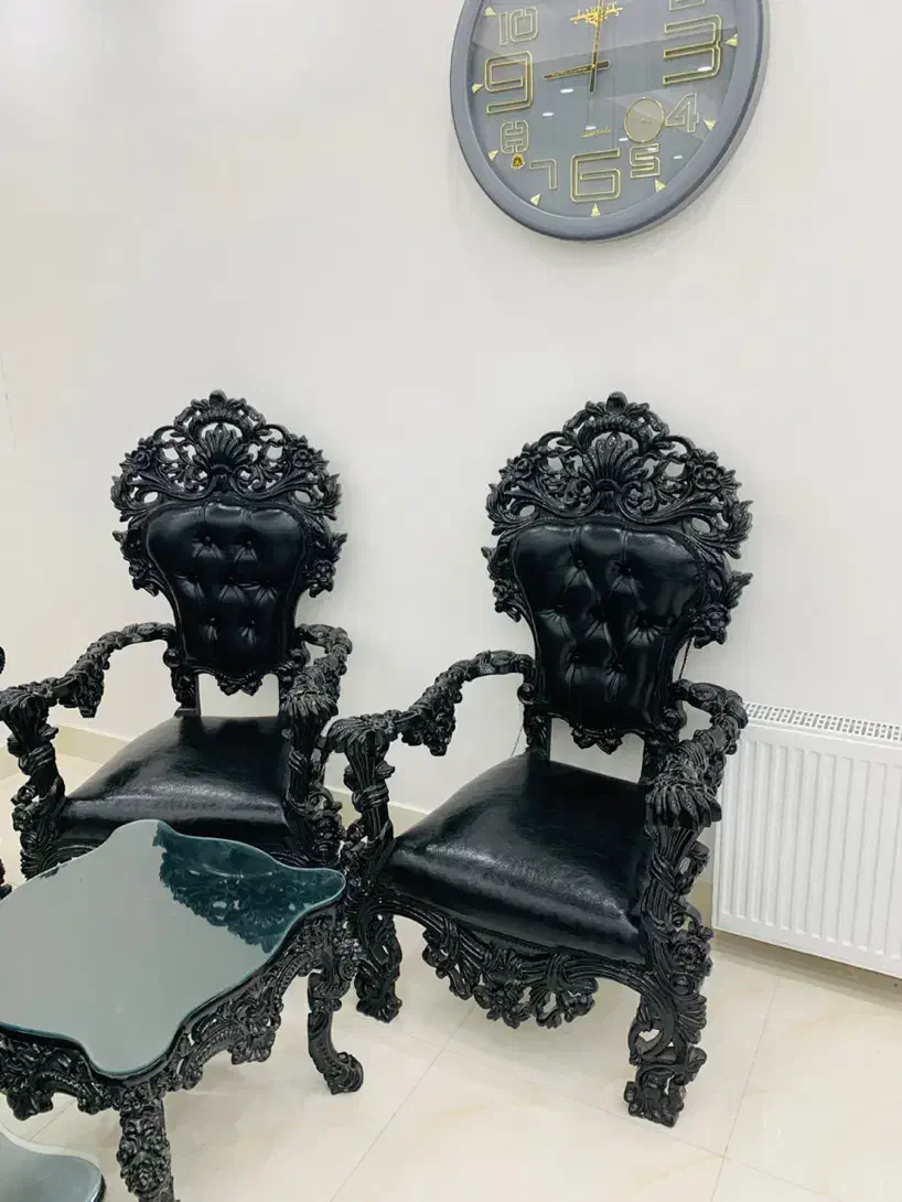 مبل سلطنتی در حد نو بدون کوچکترین ایراد|مبلمان خانگی و میز عسلی|ارومیه, |دیوار