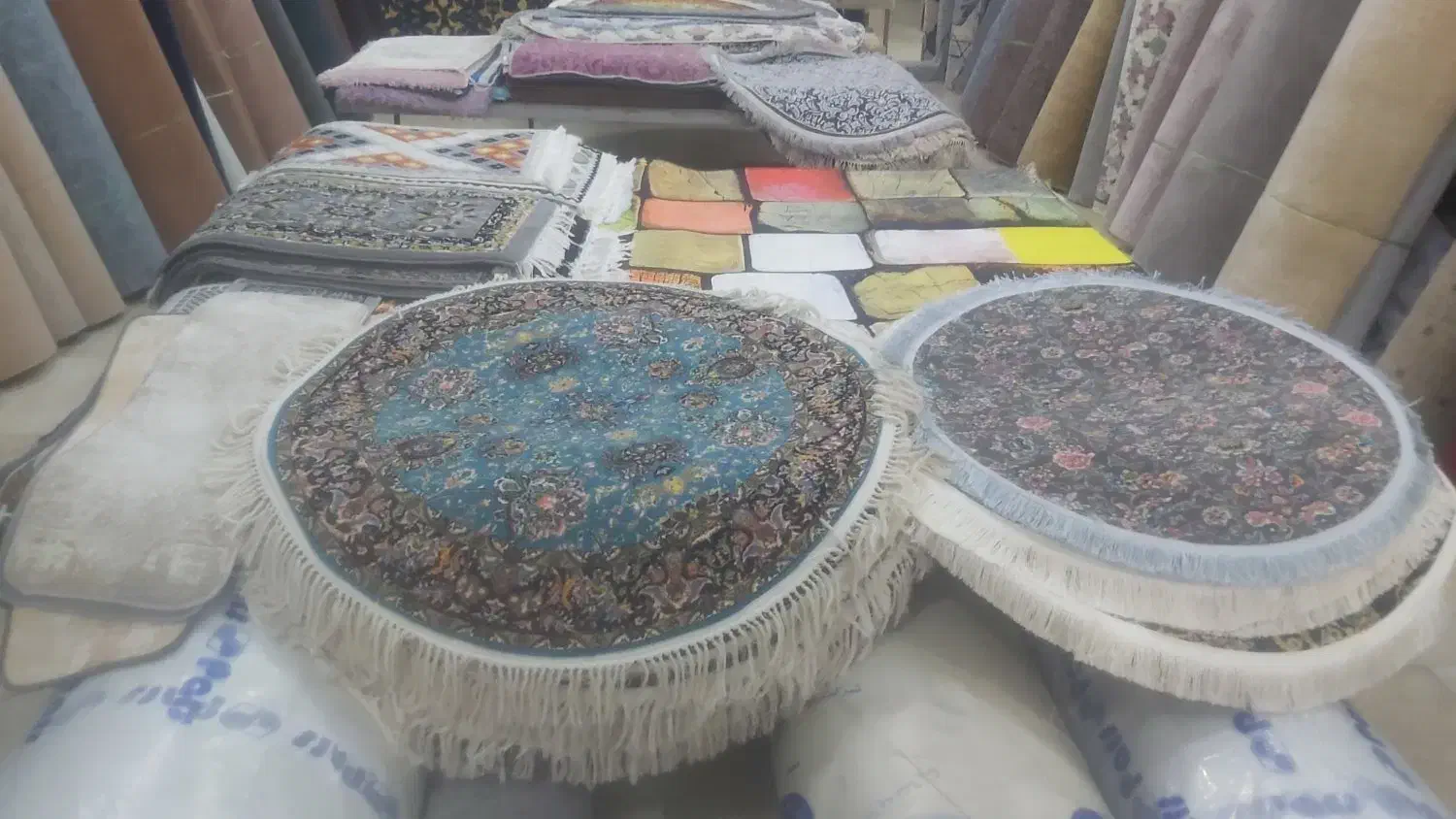 موکت و کناره|موکت|رباط‌کریم, رباط‌کریم|دیوار