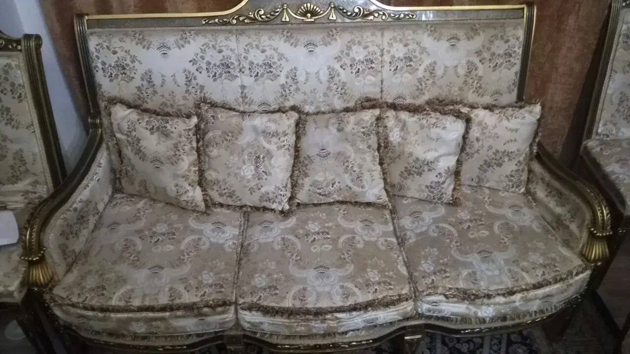 میلو 7نفر  دوتا میزبان  و ناهاری 8نفر|مبلمان خانگی و میز عسلی|تهران, دانشگاه شریف|دیوار