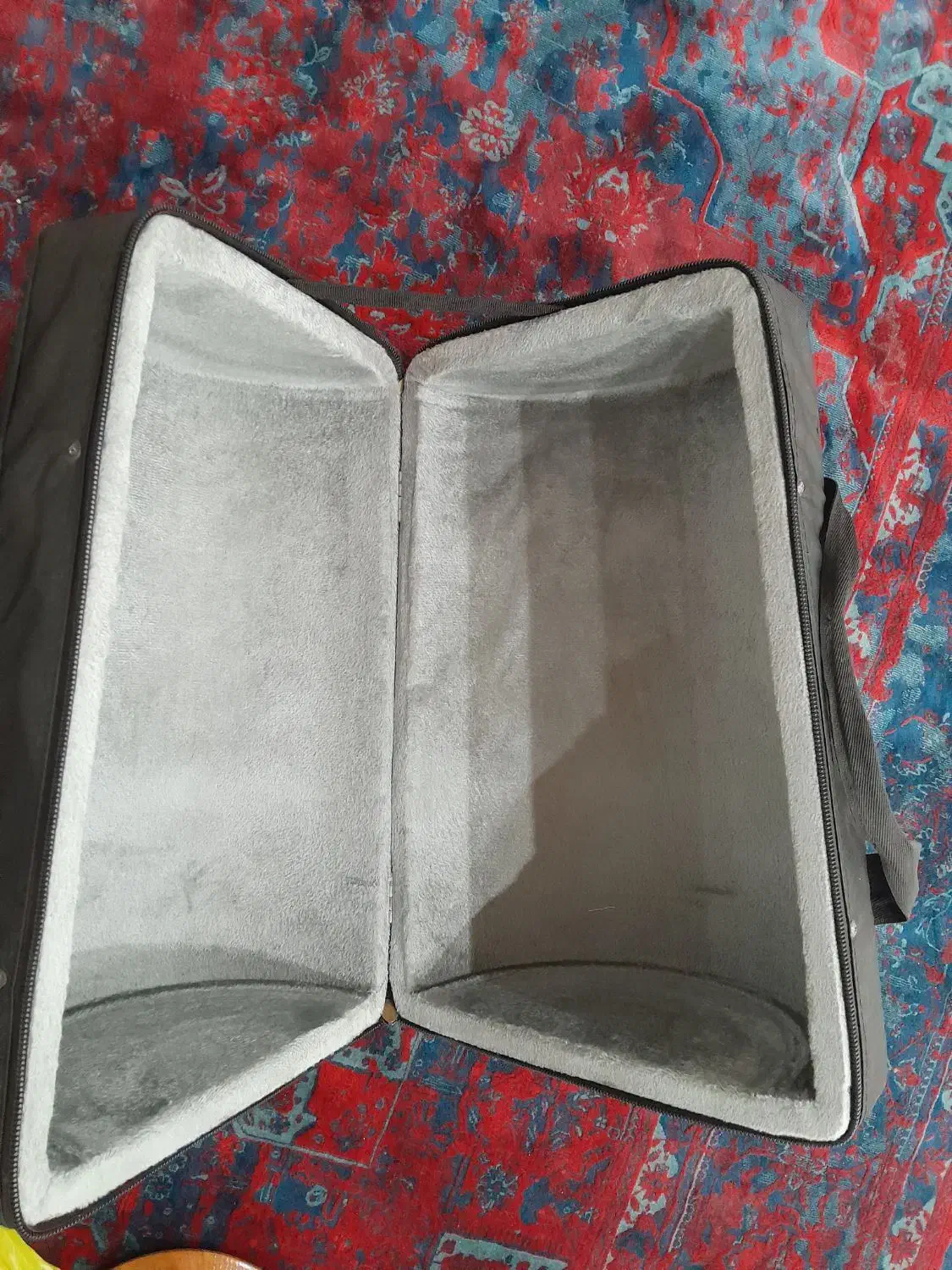 تنبک حلمی|سازهای سنتی|رشت, یخسازی|دیوار