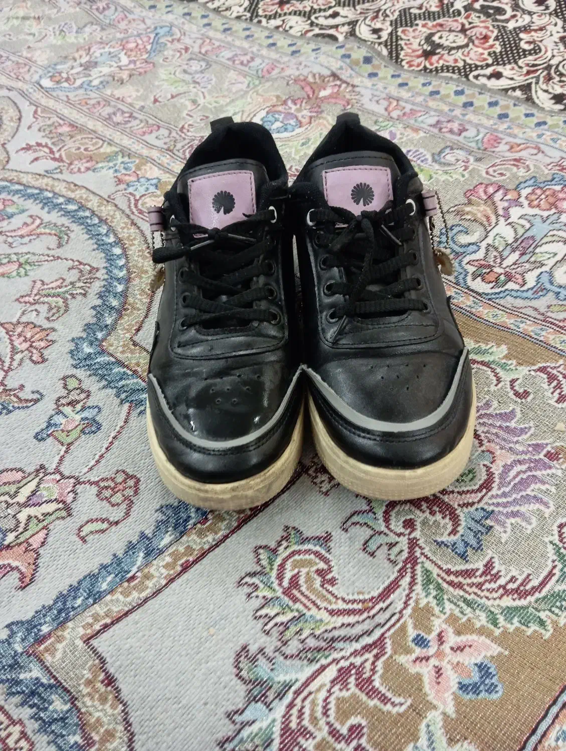 کفش|کیف، کفش، کمربند|مشهد, چهنو|دیوار