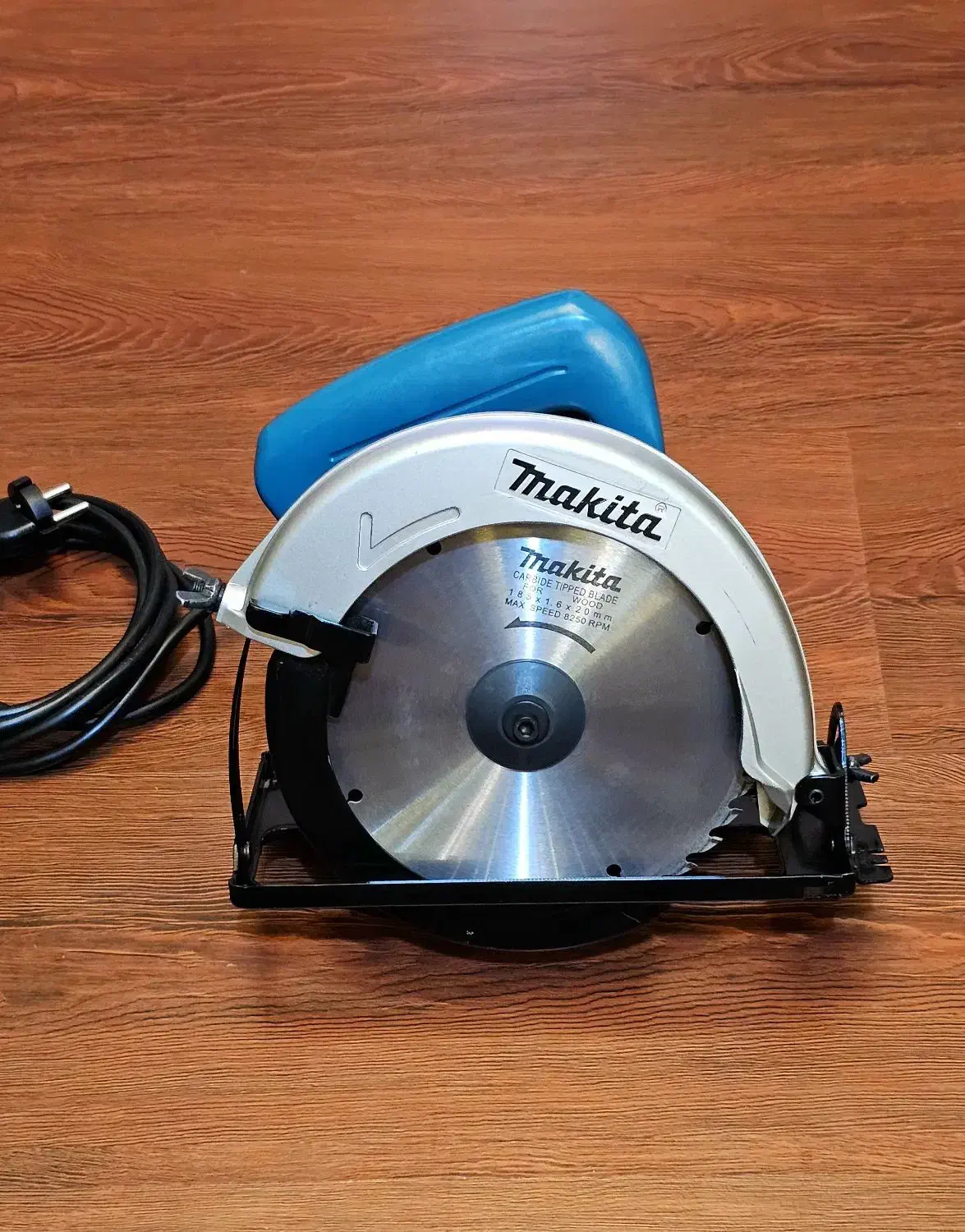 ابزارهای ماکیتا ژاپن اصلی مخصوص حرفه ای ها|ماشین‌آلات صنعتی|رشت, دیلمان|دیوار