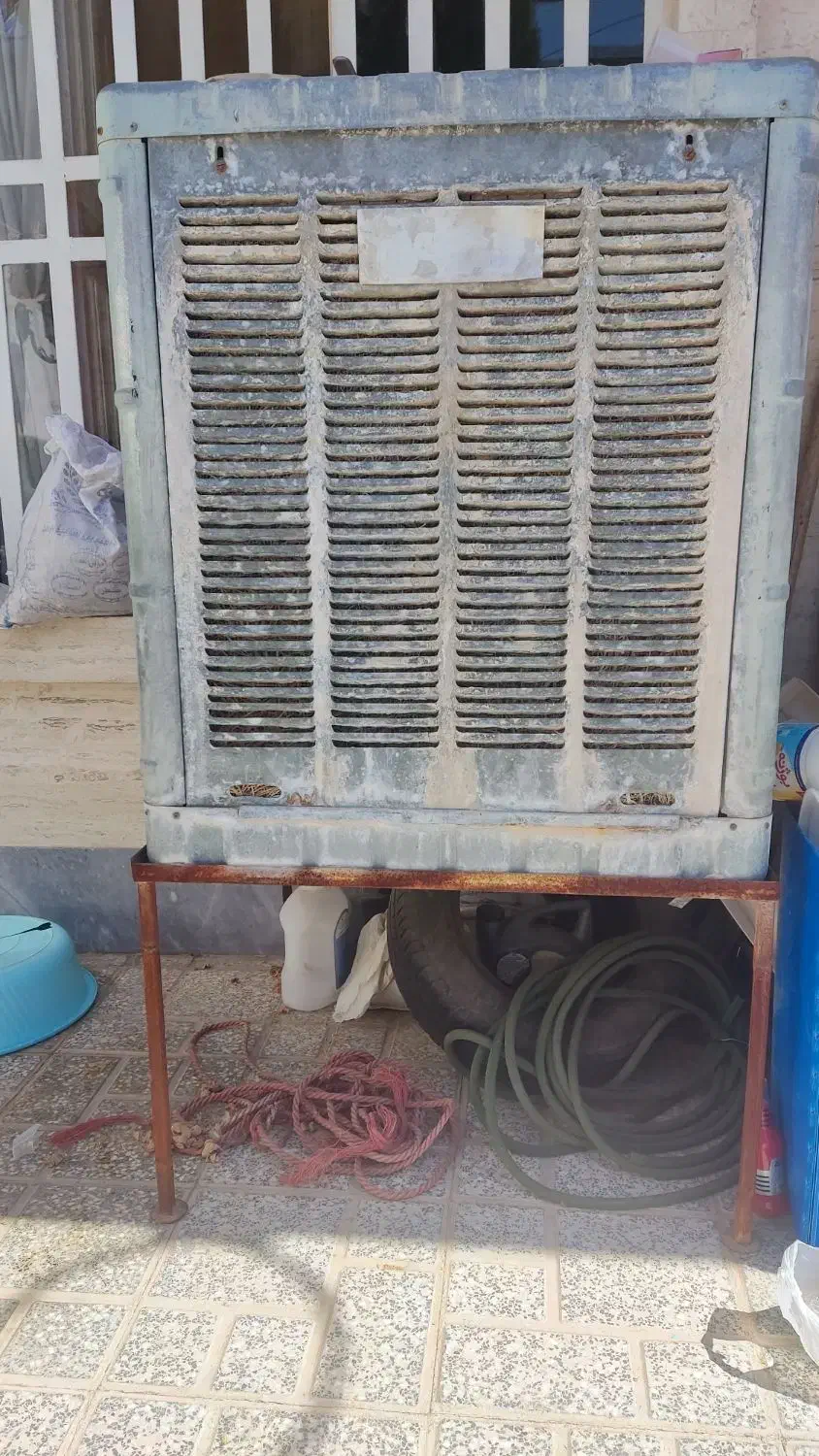 کولر آبی|کولر آبی|شیراز, میانرود|دیوار