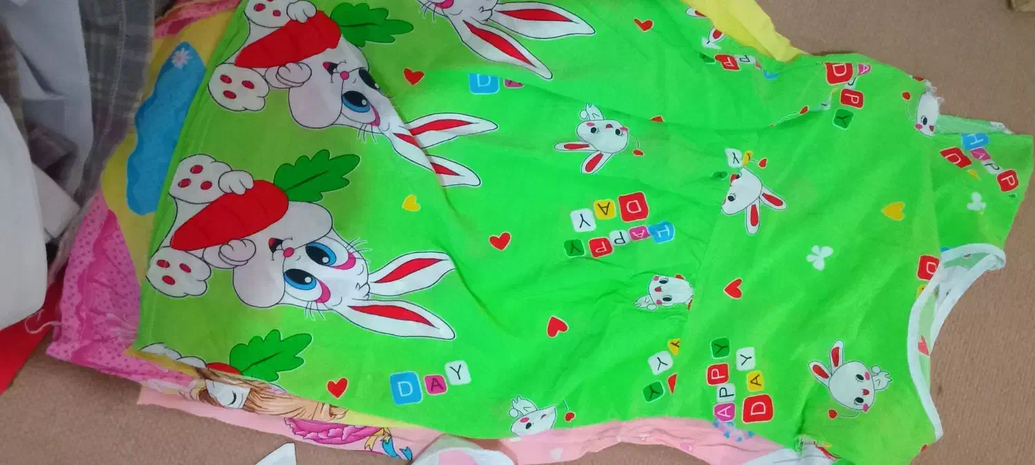 لباس دخترانه برای دوسال پنج سال|کفش و لباس بچه|بوشهر, |دیوار