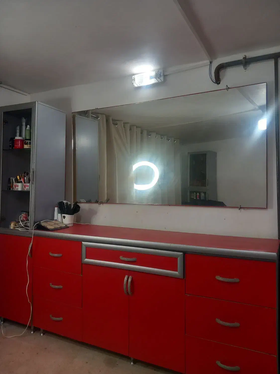 کمد تمام ام دی اف|آرایشگاه و سالن‌های زیبایی|سلماس, |دیوار