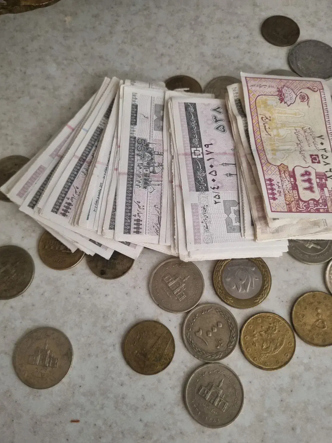 سکه وکوپن واسکناس|کلکسیون سکه، تمبر، اسکناس|قم, باسکول|دیوار