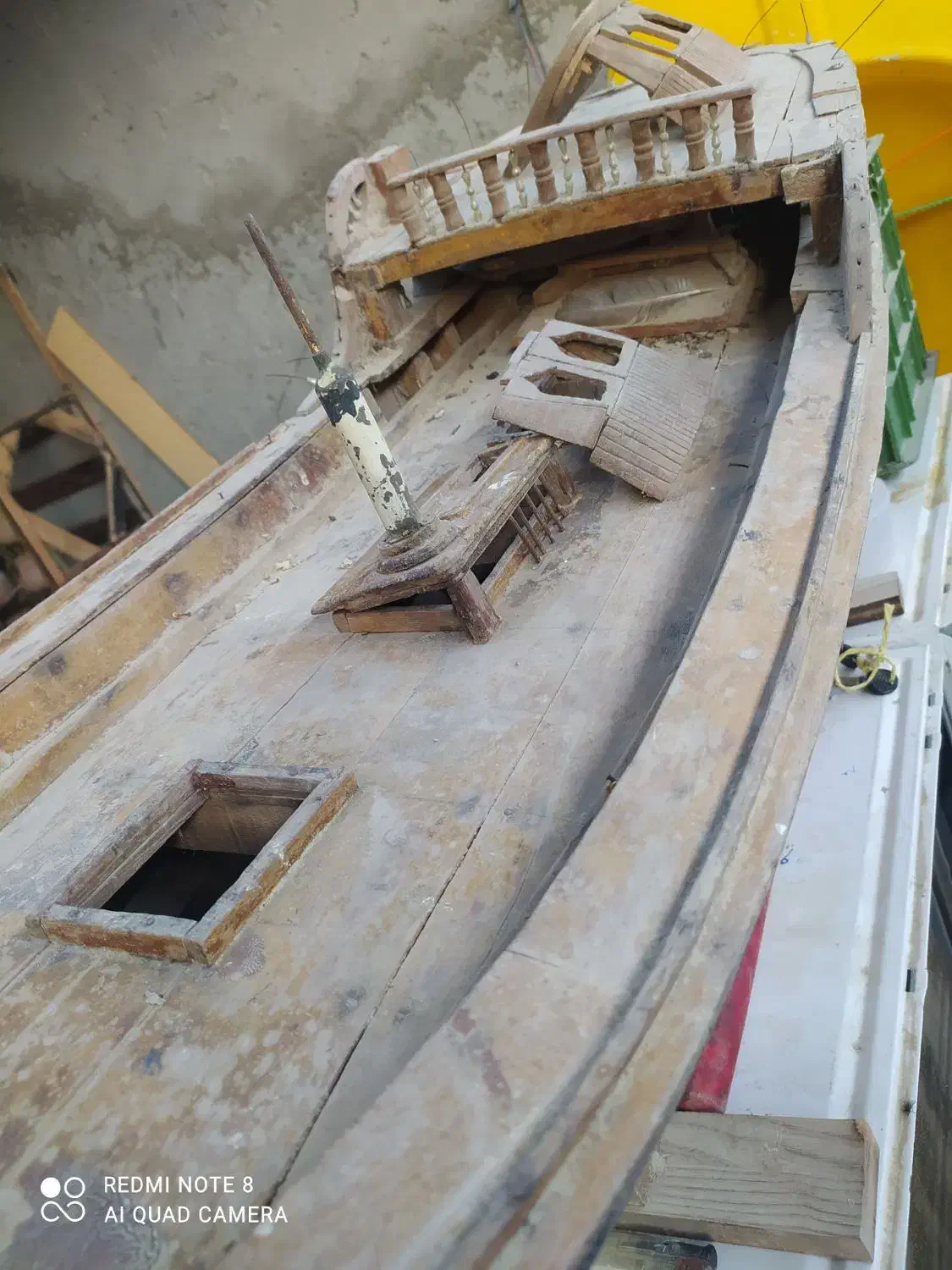 لنچ کوچک|کلکسیون اشیاء عتیقه|قشم, |دیوار