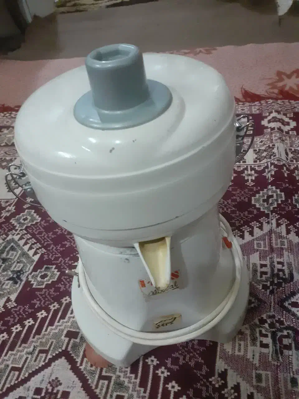 آب هویج گیری تمیز|آبمیوه‌گیر و آب‌مرکبات‌گیر|قم, قلعه کامکار|دیوار