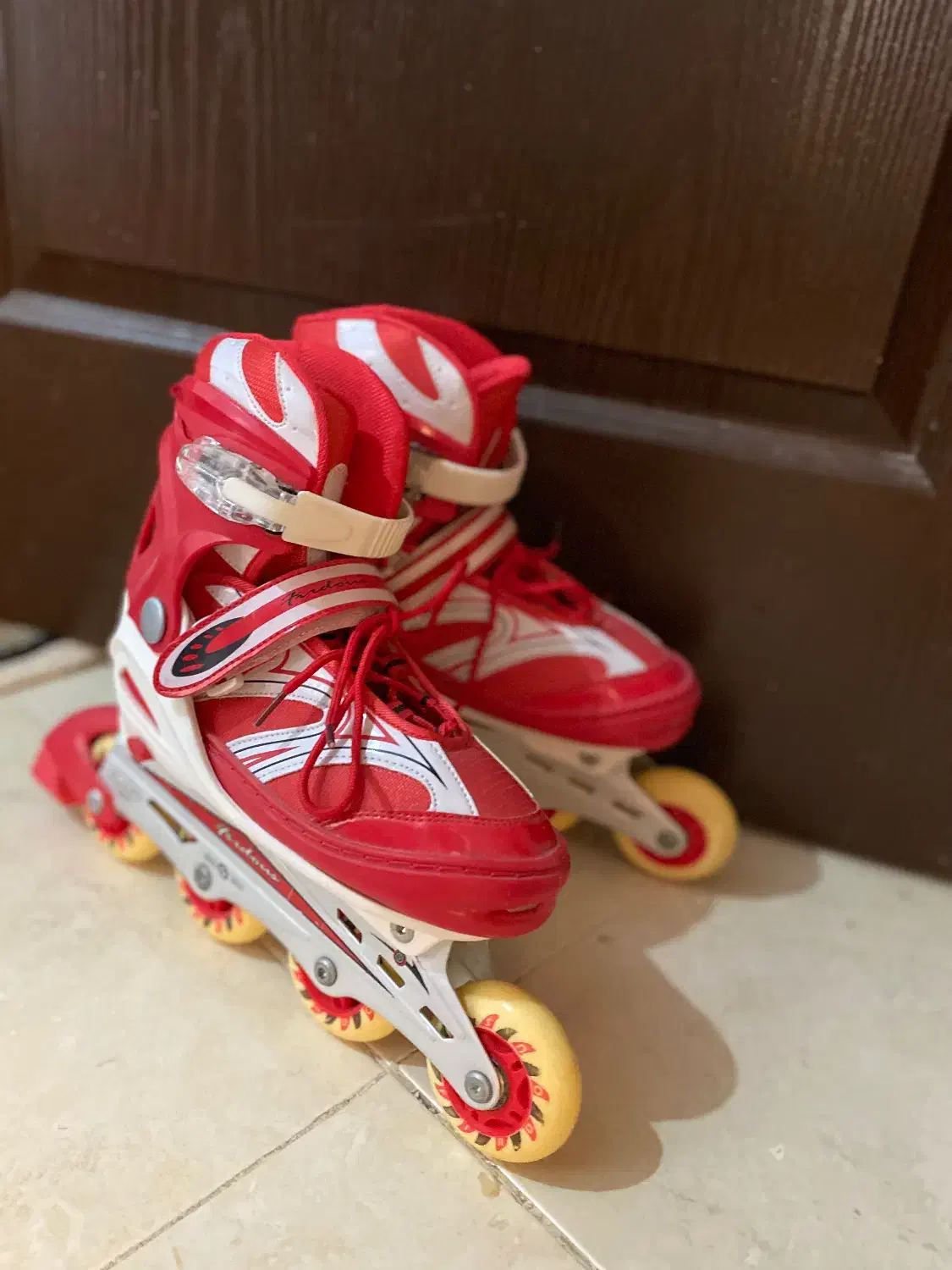 اسکیت حرفه ای|دوچرخه، اسکیت، اسکوتر|کیش, |دیوار