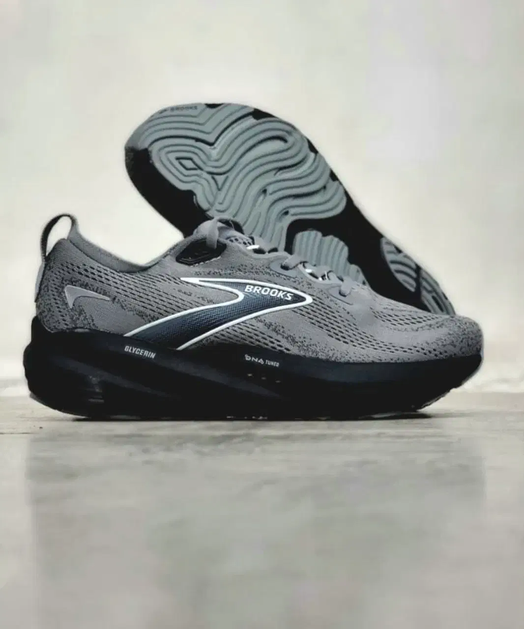 کفش بروکس اورجینال گلیسیرین 22 جدیدترین کفش 2025|کیف، کفش، کمربند|اصفهان, باتون|دیوار