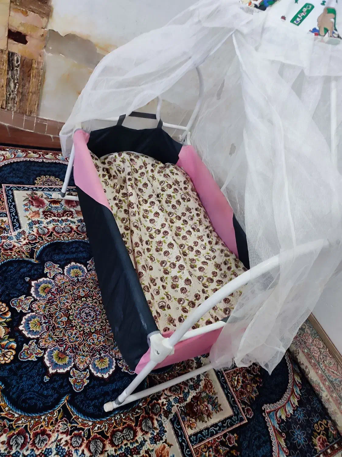 گهواره بچه سهی سالم|تخت و صندلی بچه|ماهدشت, |دیوار