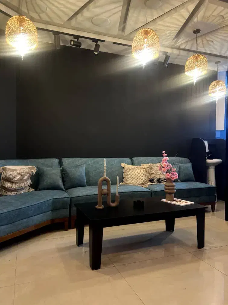 سلام نیاز به دو تا باریستا  با تجربه خانم یا آقا|استخدام خدمات فروشگاه و رستوران|رشت, ساغری سازان|دیوار