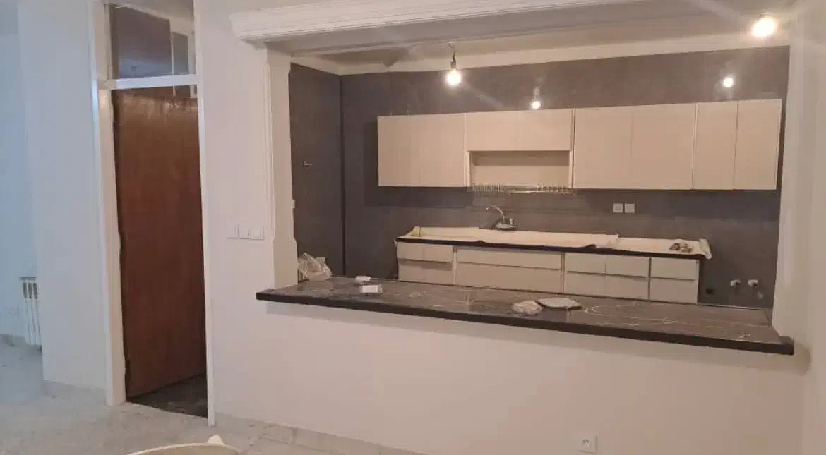 182متر آپارتمان تک واحدی نیاوران