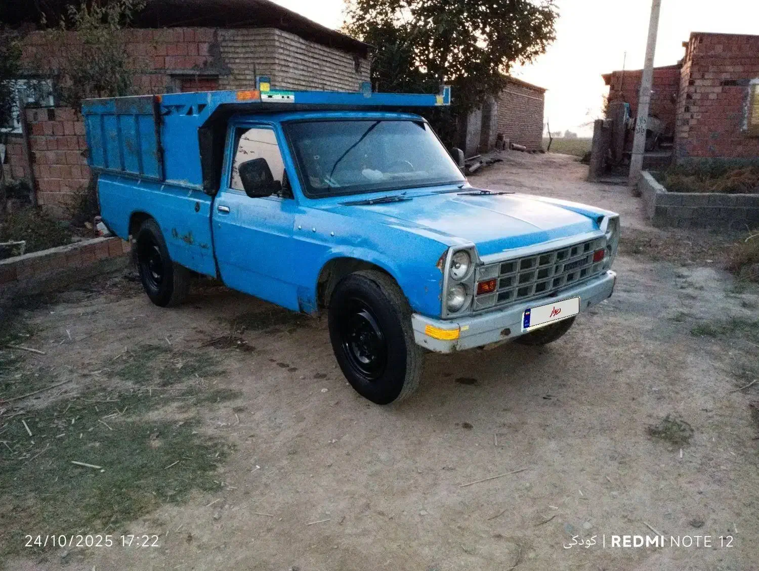 نیسان مدل۸۳ تمیز|خودرو سواری و وانت|آق قلا, |دیوار