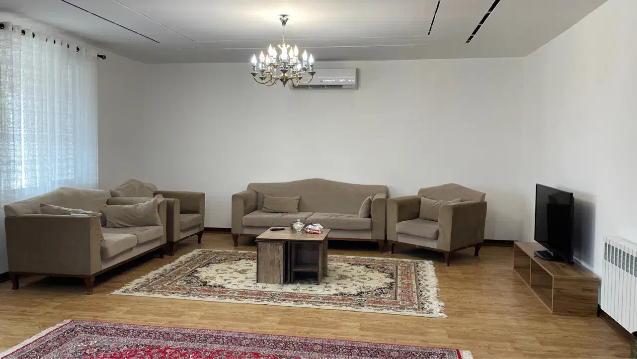 اجاره ویلا حیاط دار نوساز|اجارهٔ کوتاه‌مدت ویلا و باغ|بندر انزلی, پیل علی باغ|دیوار
